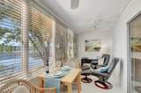 2051 Cambridge C - Photo 17