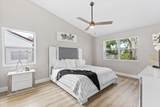 1033 Siena Oaks Cir Circle - Photo 10