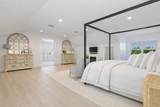 8389 Woodcrest Place - Photo 11