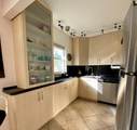 568 Brittany L - Photo 5