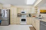 6065 Pointe Regal Circle - Photo 5
