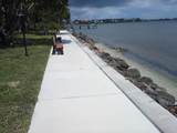 825 Center Street - Photo 36