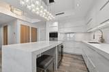 2301 Collins Avenue - Photo 3