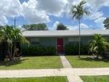 565 34th Court - Photo 1