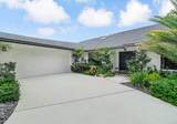 1593 Yarmouth Avenue - Photo 4