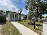227 E Street - Photo 17