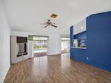 1094 Cairo Avenue - Photo 4