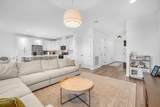 16121 Oakview Drive - Photo 8