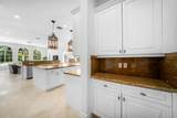11244 77th Place - Photo 10