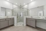 1070 Versailles Avenue - Photo 19
