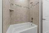 1070 Versailles Avenue - Photo 22