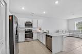 6933 Harbours Edge Avenue - Photo 11