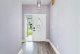 1062 Fairfax Cir - Photo 4