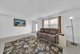 150 Valencia Boulevard - Photo 24