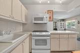 317 Windsor N - Photo 8