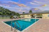 2040 Greenview Shores Boulevard - Photo 11