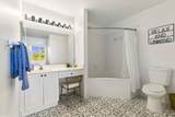 2040 Greenview Shores Boulevard - Photo 8