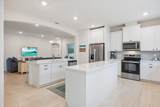 31 52nd Square - Photo 12