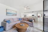 2455 Lindell Boulevard - Photo 2