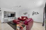 360 Seville - Photo 4