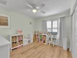 1097 Roble Way - Photo 21
