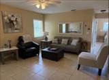 211 Swinton Avenue - Photo 7