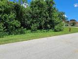 1081 Dartmouth Avenue - Photo 2