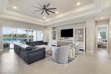 7754 Maywood Crest Drive - Photo 9