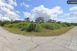 300 Knight Lane - Photo 2