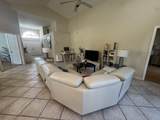 1528 Holyrood Lane - Photo 2