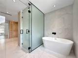 729 17th Terrace - Photo 20