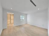 729 17th Terrace - Photo 21