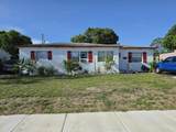 814 42nd Street - Photo 1