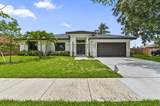 621 42nd Avenue - Photo 2