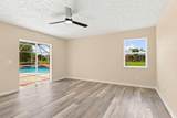 165 Hawthorne Circle - Photo 10