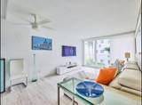 1043 Hillsboro Mile - Photo 10