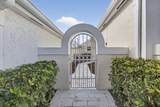18 Selby Lane - Photo 6