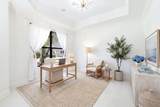 10594 Versailles Boulevard - Photo 9