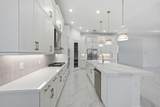 5374 Saint Armands Way - Photo 4