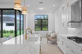 5303 Saint Armands Way - Photo 11