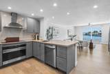 900 Jeffery Street - Photo 2