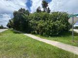 7701 Santana Avenue - Photo 2