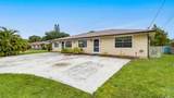 604 Roselyn Avenue - Photo 2