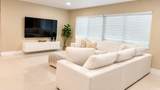 1811 Hiatus Road - Photo 6