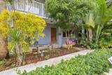 201 Lakeside Drive - Photo 3