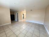 905 15TH Street - Photo 1