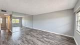 114 Preston C - Photo 4