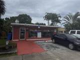 261 Commercial Boulevard - Photo 3