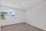 663 Salisbury Circle - Photo 17