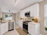 962 13TH Square - Photo 3